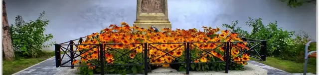 Szabó János emlékmű