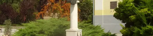 József nádor szobra