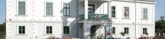 Luby-kastély és Rosarium