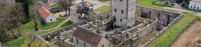 Húsvétkor megnyílik a nagyvázsonyi várudvar