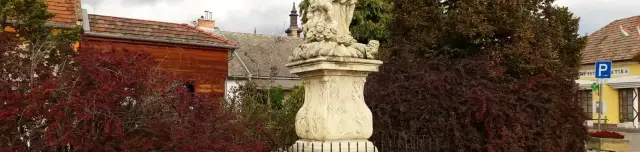 Nepomuki Szent János szobor