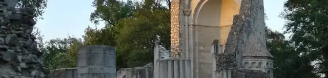 Vértesszentkereszti apátság