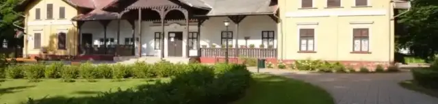 Jármy-kúria és Őspark