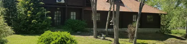 Rigófészek Farm és Vendégház