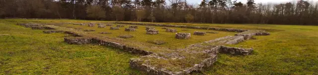 Fenékpuszta (Valcum) római romjai