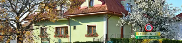 Vadászkürt Panzió és Étterem