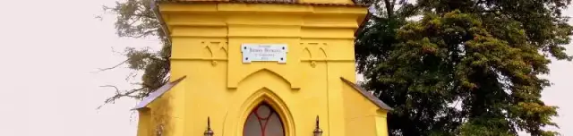 Szentháromság temetőkápolna