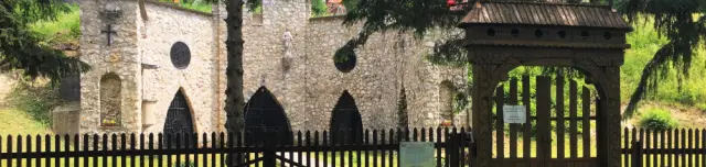 Jézus Szent Szíve Sziklakápolna