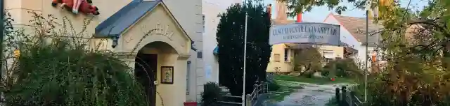 Első Magyar Látványtár