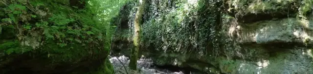 Szakadás-árok szurdokvölgy