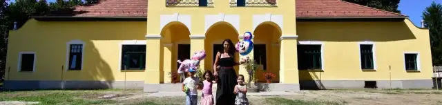 Szentiványi kastély