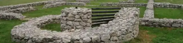 Szent Adorján-bazilika romjai