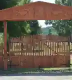 Magyar kapu és a park, Acsa