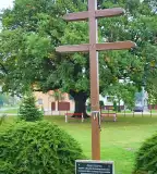 Kettős kereszt, Babót