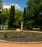 Napba néző nő, Balatonföldvár