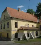 Huszár-kastély, Bernecebaráti