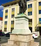 Berzsenyi Dániel szobor, Szombathely