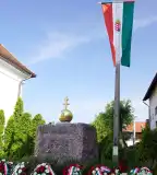 Országzászló, Bicske