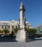 Szentháromság szobor, Cegléd