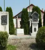 Világháborús emlékmű, Csörötnek