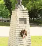 Gárdonyi Géza szobor, Dabrony