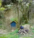 Lyukpincék, Dunaszentmiklós