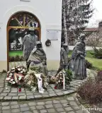 Németek kitelepítésének emlékműve, Elek