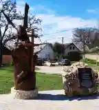 Trianon emlékmű, Füle