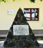 Magyarország első betonútja emlékmű, Gerendás