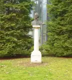 Gróf Festetics György mellszobra, Hévíz