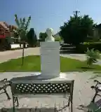 Bartók szobor, Kápolnásnyék