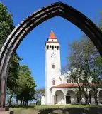 Szent Vér bazilika, Báta