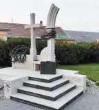 Tolna megyei internáltak emlékműve, Bonyhád