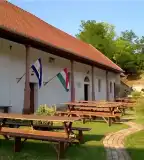 Koffán Galéria, Geresdlak