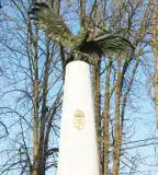 Turul emlékmű, Gesztely