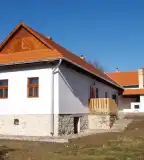 Mackó Kuckó - Mackó-, és Babagyűjtemény, Kazár