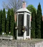 Hősök emlékműve, Kenézlő