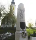 Világháborús emlékmű, Okorág