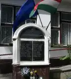 Világháborús emlékmű, Patosfa