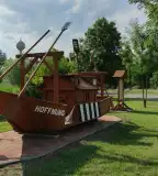 Ulmer Schachtel, Szigetbecse