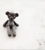 Kolodko Mr. Bean plüssmackója miniszobor, Budapest