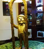 Kolodko Róth Miksa emléklámpa miniszobor, Budapest