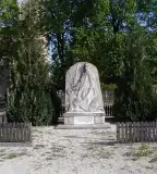 Eőszi Lőrinc szobor, Kosd