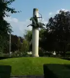 Kun emlékmű, Kunhegyes