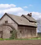 Komlószárító, Mezőhegyes