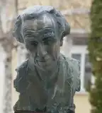 Tóth Menyhért szobor, Miske