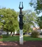 Busó totemoszlop, Mohács