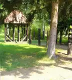 Kopjafák, Nemesmedves