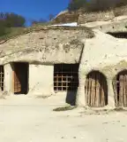 Noszvaji barlanglakások, Noszvaj