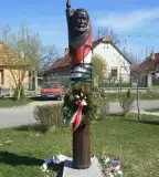 Kossuth szobor, Ősi